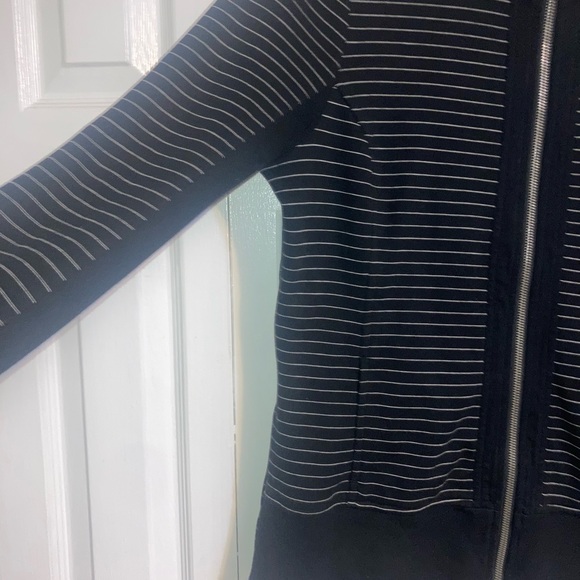 Cabi Stripped Black & White Jacket - Picture 7 of 14